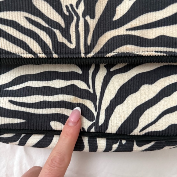 Glassons Zebra Print Women's Bag - Picture 2 of 8